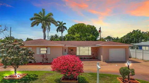 2327 Edgewater Dr, West Palm Beach, FL 33406