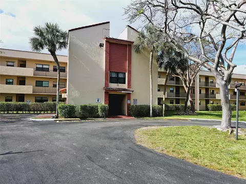 3396 Foxcroft #110, Miramar, FL 33025