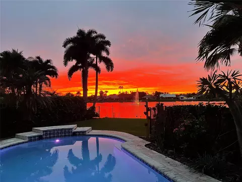 1601 E Oak Knl, Davie, FL 33324