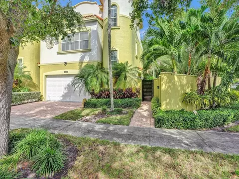 1419 NE 7 #3, Fort Lauderdale, FL 33304
