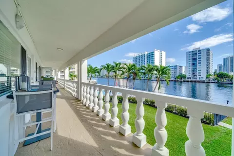 2895 NE 32 St #208, Fort Lauderdale, FL 33306