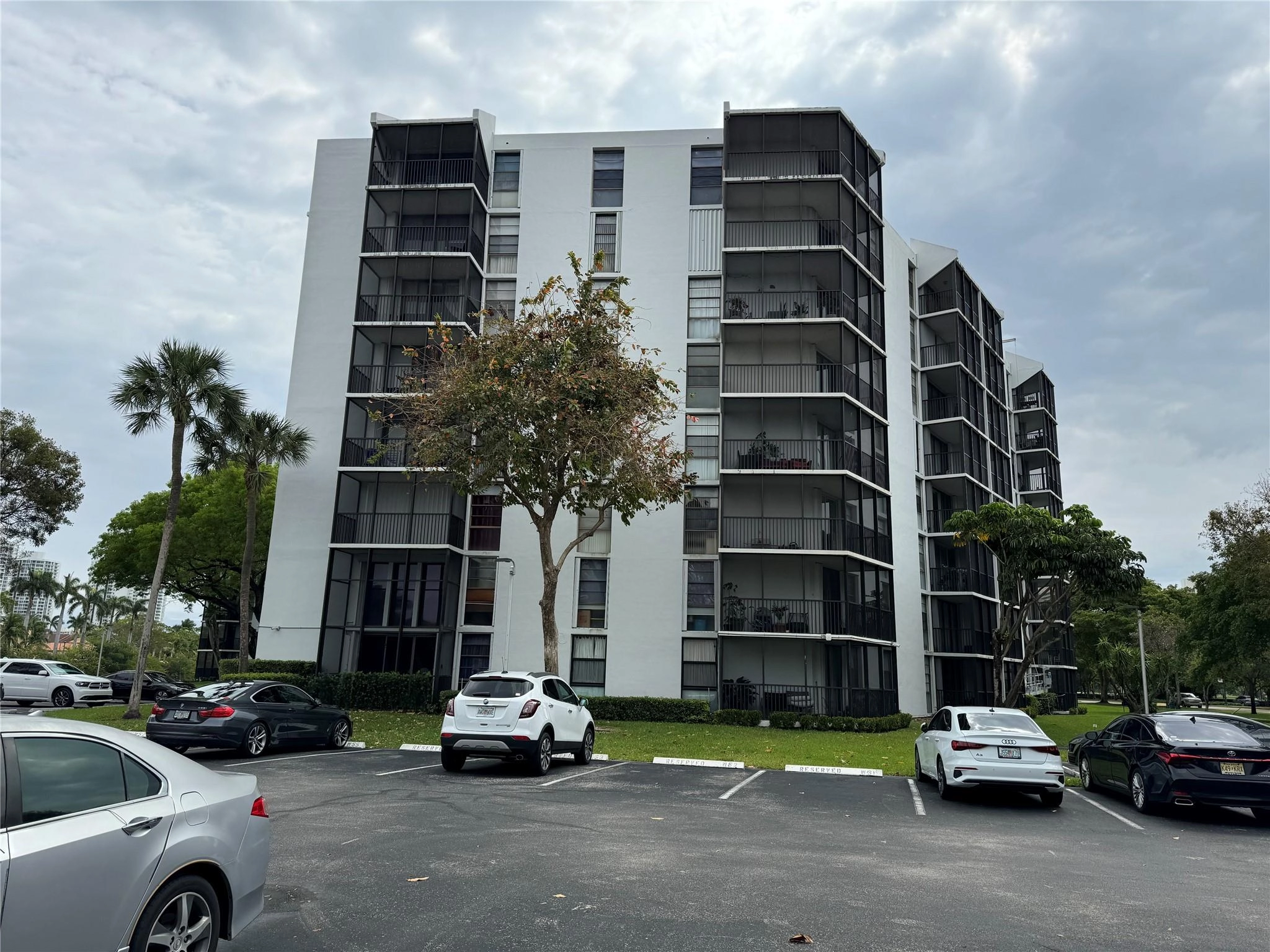 3401 N Country Club Dr Unit 311  