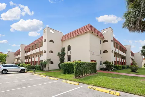 2750 W Sunrise Lks #304, Sunrise, FL 33322