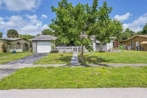 5841 NW 12th St, Sunrise, FL 33313