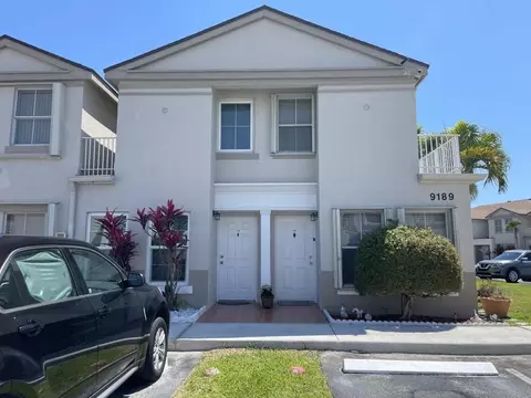 9189 Fontainebleau Blvd #513, Miami, FL 33172