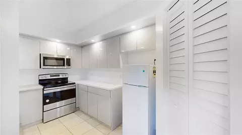 701 SW 128 Ave #F104, Pembroke Pines, FL 33027