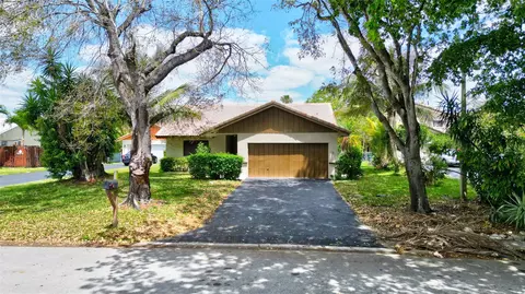 10351 NW 31st St, Coral Springs, FL 33065