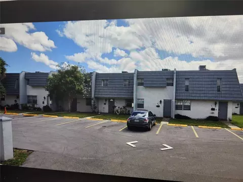 2012 NW 38th Ter #807, Fort Lauderdale, FL 33311