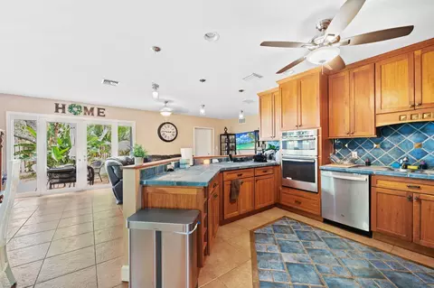 1512 NE 18th St, Fort Lauderdale, FL 33305