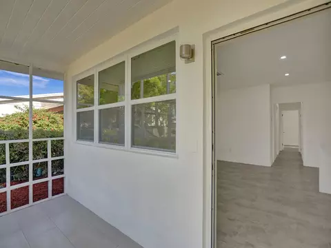 1620 NW 179th Ter, Miami, FL 33169