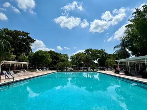 8100 SW 24th St #310, North Lauderdale, FL 33068