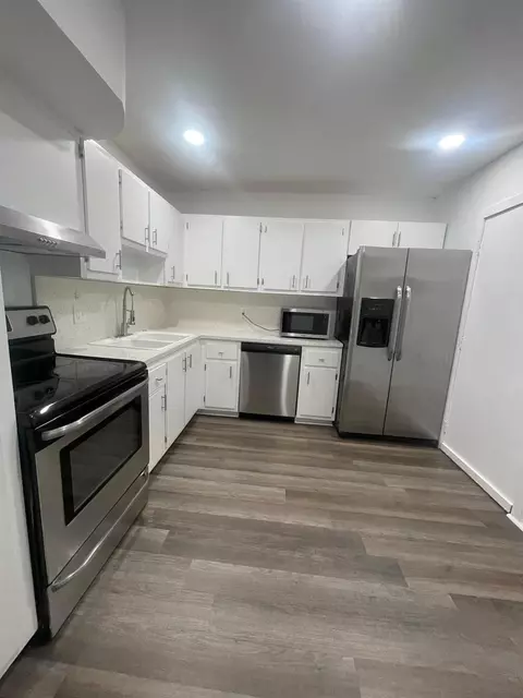 6001 N Falls Circle Dr #408, Lauderhill, FL 33319