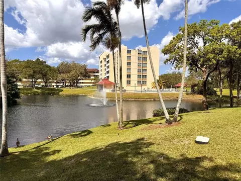 6911 Environ #8J, Lauderhill, FL 33319