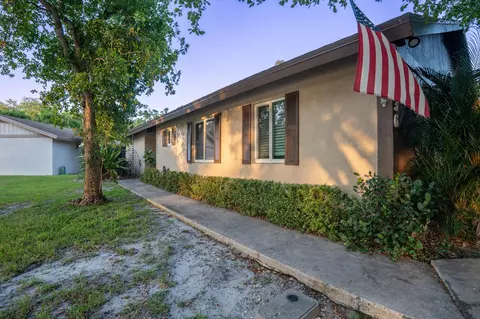 2136 Nova Village Dr #2136, Davie, FL 33317