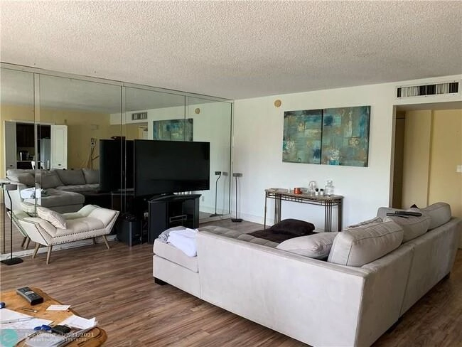 3500 Galt Ocean Dr Unit 209  