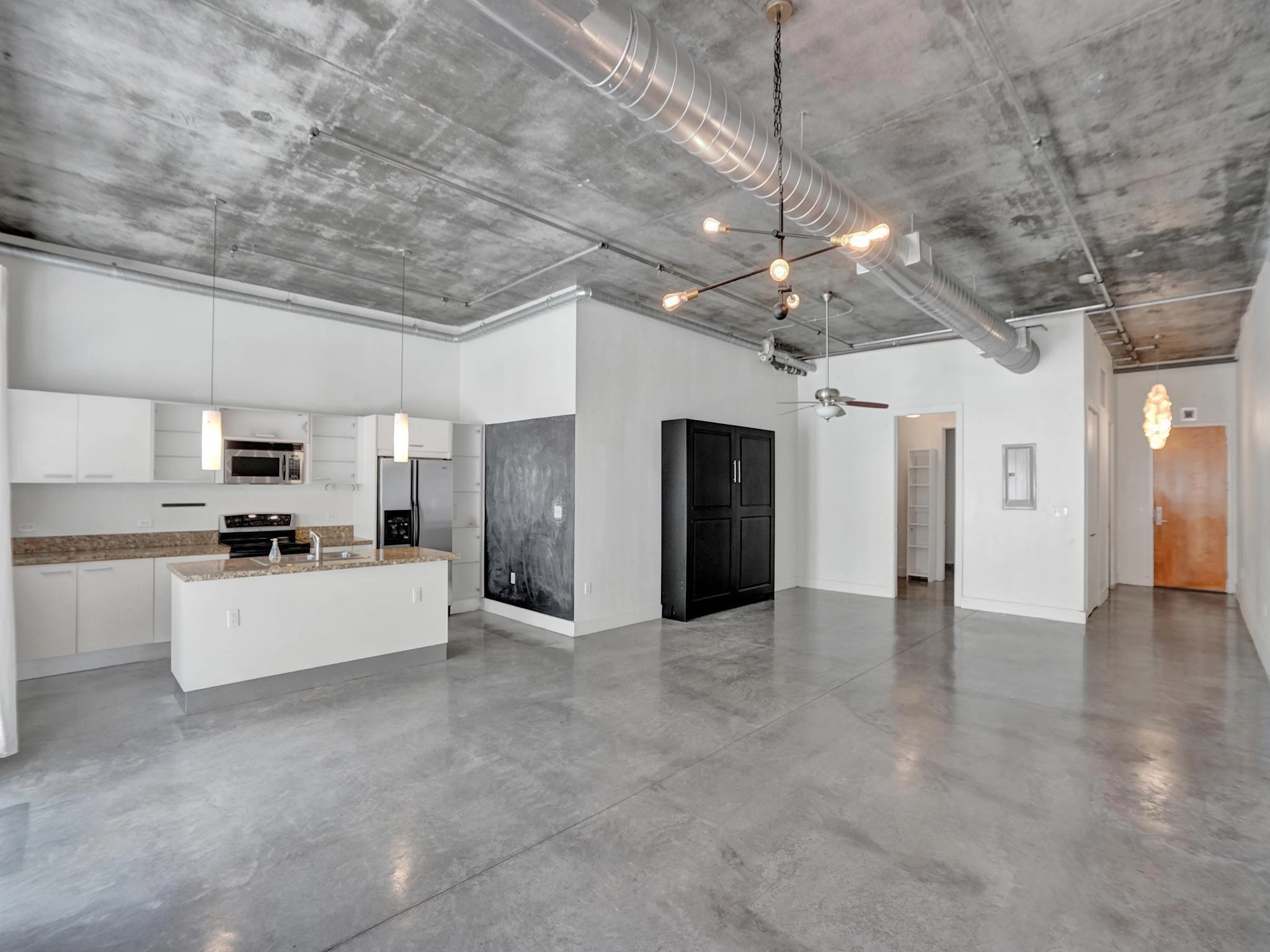 435 N Andrews Ave Unit 204  