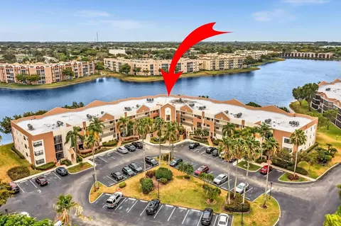 7638 Fairfax Dr #206, Tamarac, FL 33321