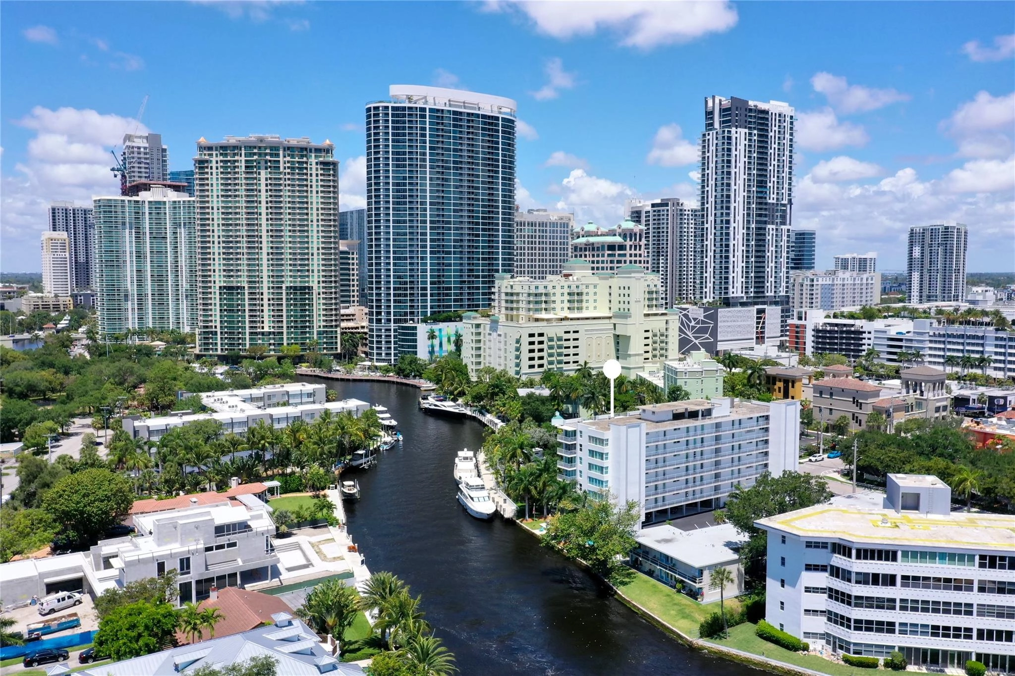 800 SE 4th St Unit 104  