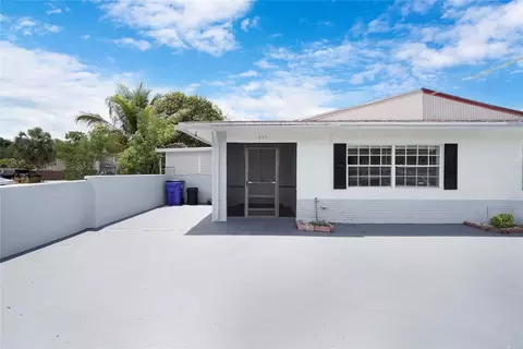 695 SW 61st Ter, Margate, FL 33068