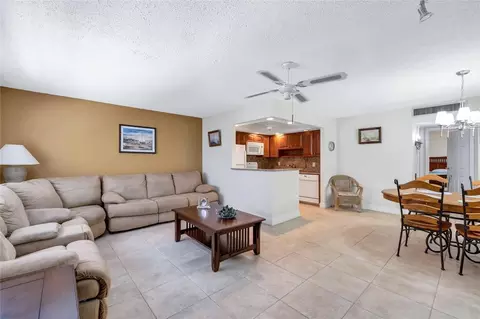 95 Waterford D #D, Delray Beach, FL 33446