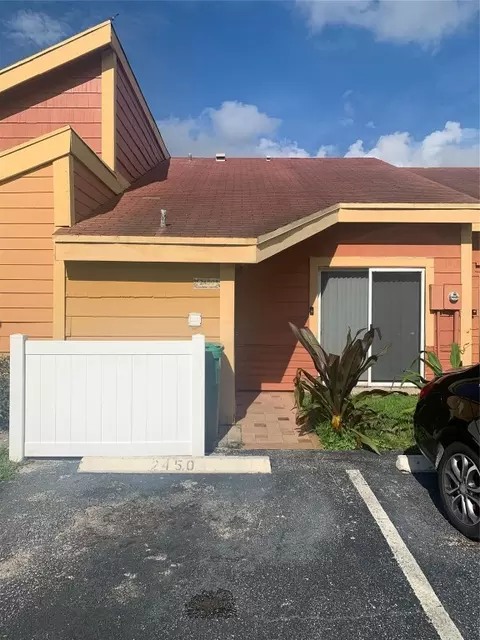 2450 NW 55th Ter #2450, Lauderhill, FL 33313