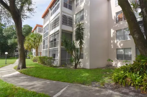 2601 NW 48th Ter #142, Lauderdale Lakes, FL 33313