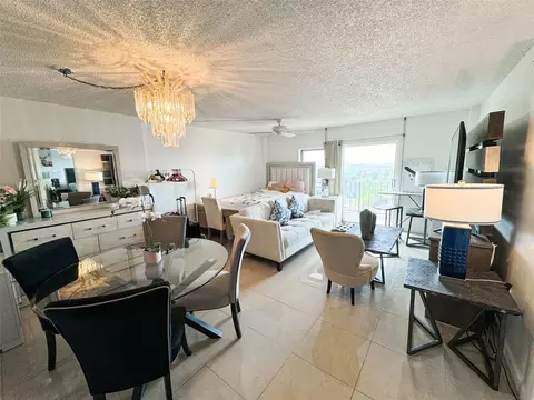 4174 Inverrary Dr #905, Lauderhill, FL 33319
