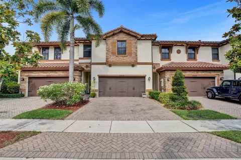 8403 Lakeview Trl #8403, Parkland, FL 33076