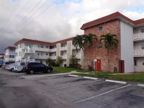 1310 NW 43rd Ave #204, Lauderhill, FL 33313