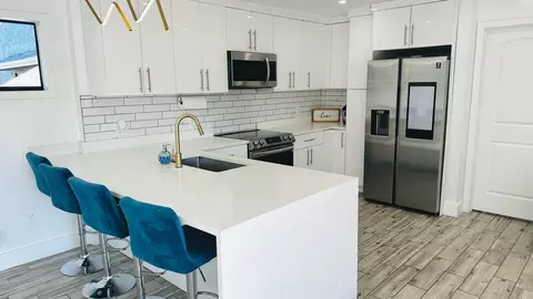 18 Crossings Cir #E, Boynton Beach, FL 33435