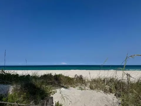 5765 N Surf, Hollywood, FL 33019