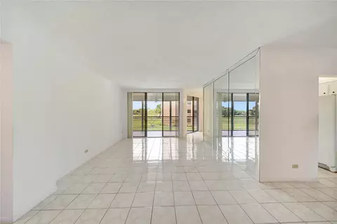 7200 Radice Ct #208, Lauderhill, FL 33319