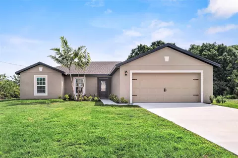 202 SW Ridgecrest Dr, Port Saint Lucie, FL 34953