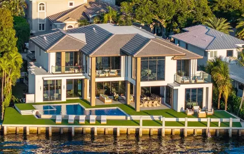 32 Seneca Rd, Fort Lauderdale, FL 33308