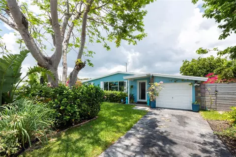 811 NE 60th St, Oakland Park, FL 33334
