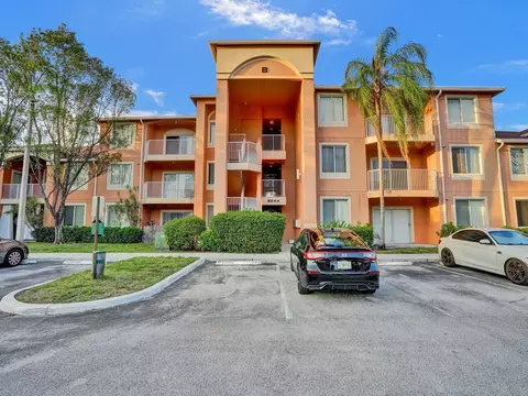 6944 SW 39 #202B, Davie, FL 33314