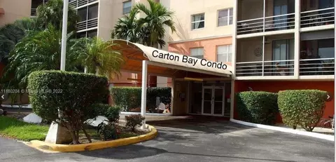 2821 NE 163rd #5U, North Miami Beach, FL 33160