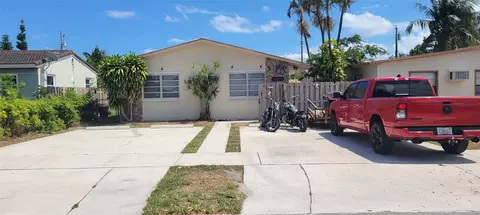 2332 Roosevelt St, Hollywood, FL 33020