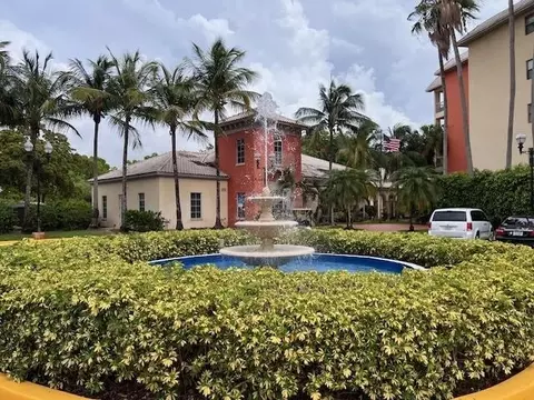8160 Geneva Ct #113, Miami, FL 33166