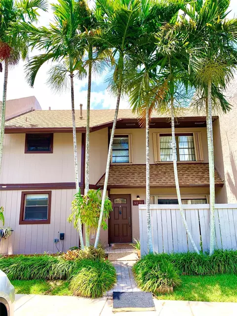 9271 SW 136th St Cir #9271, Miami, FL 33176