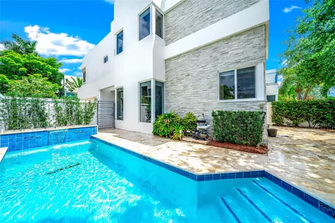 902 NE 16th Ter #902, Fort Lauderdale, FL 33304