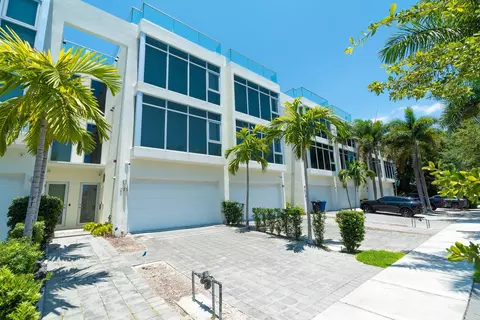205 Hendricks Isle, Fort Lauderdale, FL 33301