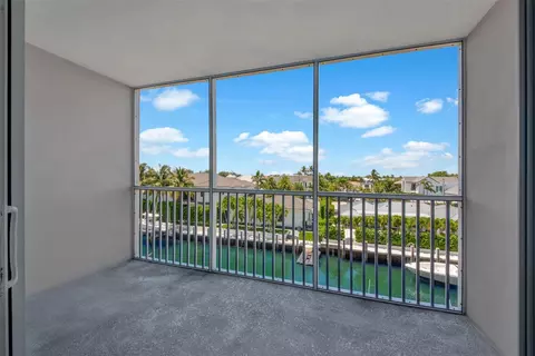 750 NE Spanish River Blvd #403, Boca Raton, FL 33431