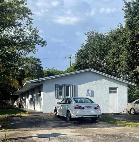 6214 Cleveland, Hollywood, FL 33024