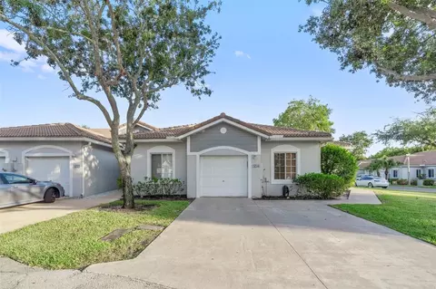 4758 SW 12th, Deerfield Beach, FL 33442