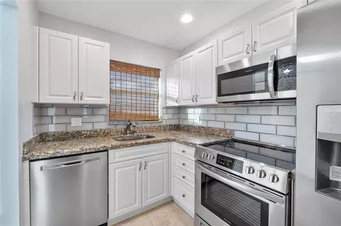 8300 Sunrise Lakes Blvd #310, Sunrise, FL 33322