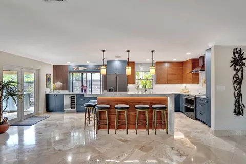 2501 NE 19th Ave, Wilton Manors, FL 33305