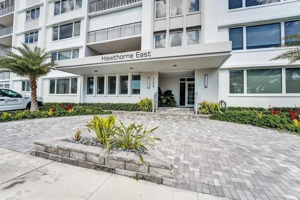 711 N Birch Rd Unit 403