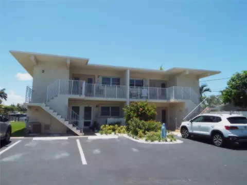 1371 SE 9th #4, Pompano Beach, FL 33060