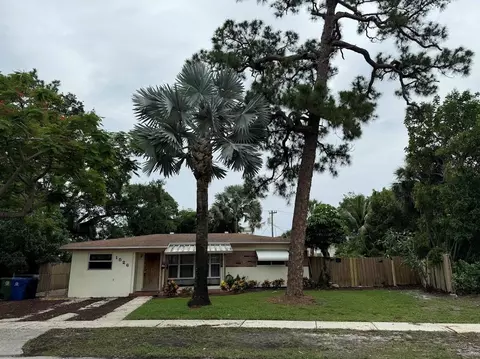 1526 SW 21st Ter, Fort Lauderdale, FL 33312